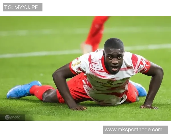 于帕梅卡诺坦言上半场表现欠佳并分析第二个失球的站位问题