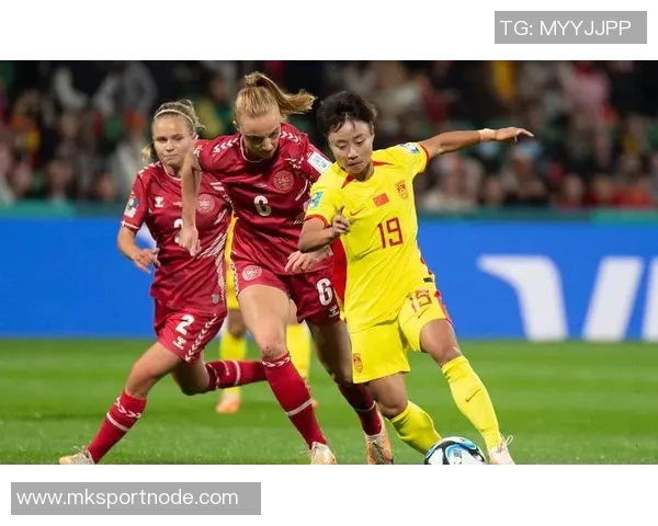 日本女足国脚谷川萌萌子与拜仁女足续约至2029年展现职业生涯新篇章